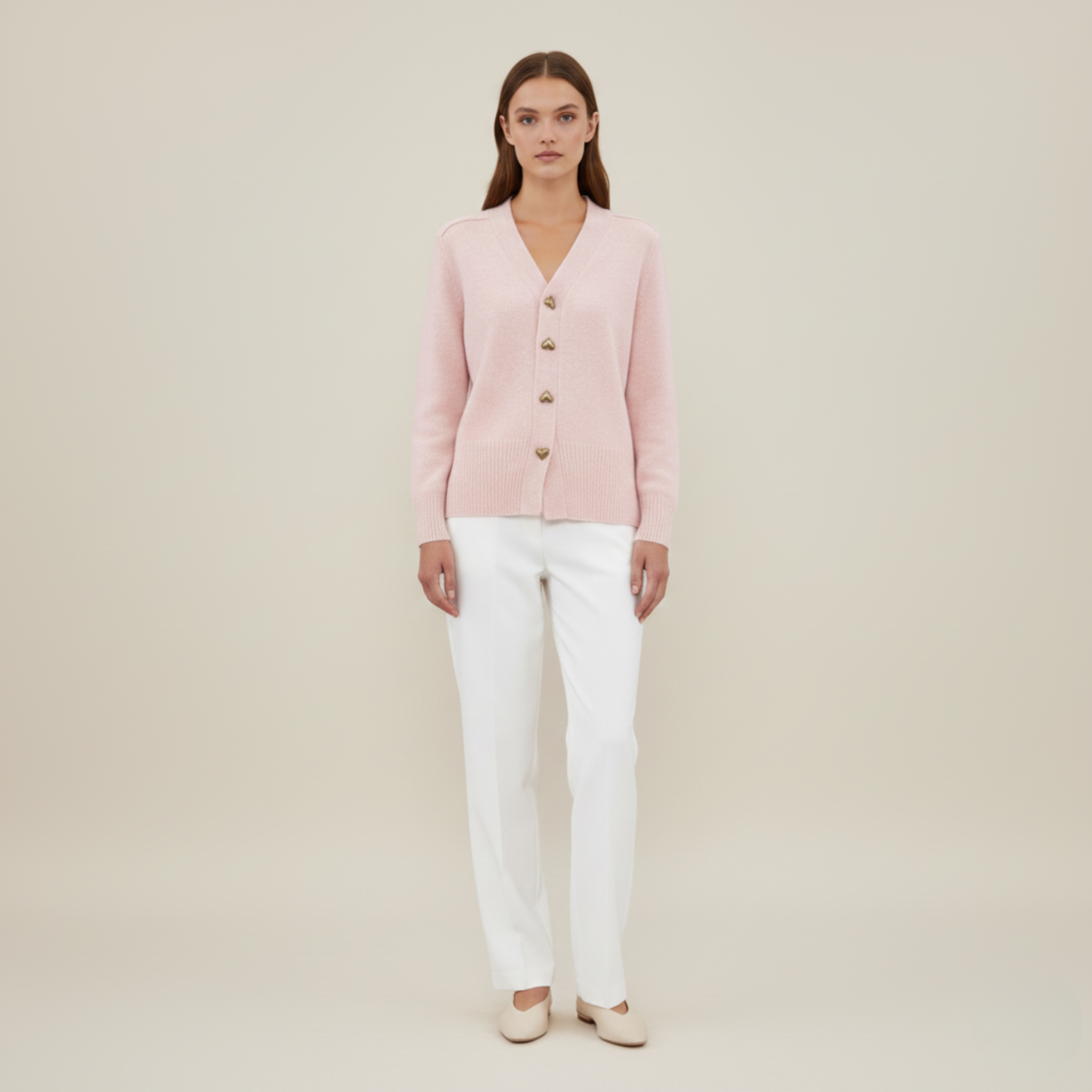 Sophie | Stilvoller Strickjacke mit Herzknöpfen