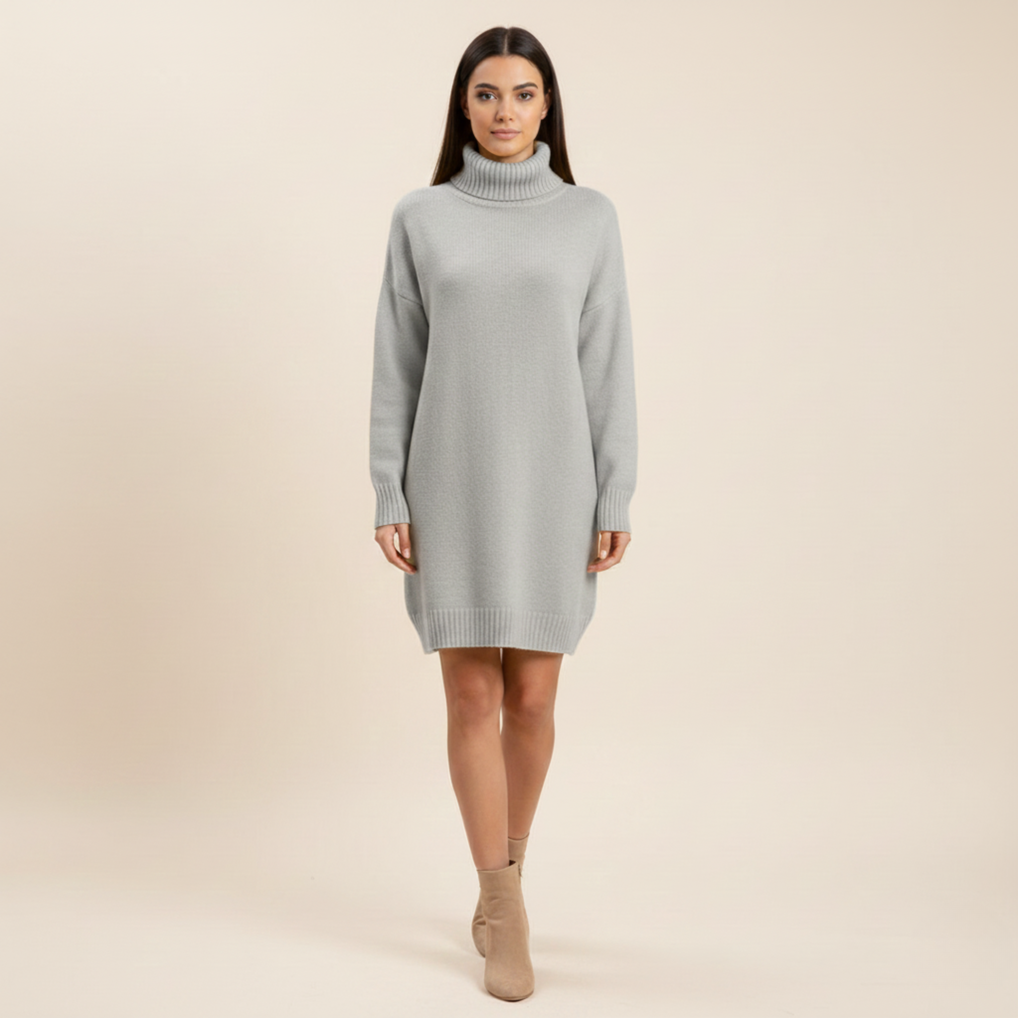 Tanja | Modernes Rollkragenpulloverkleid