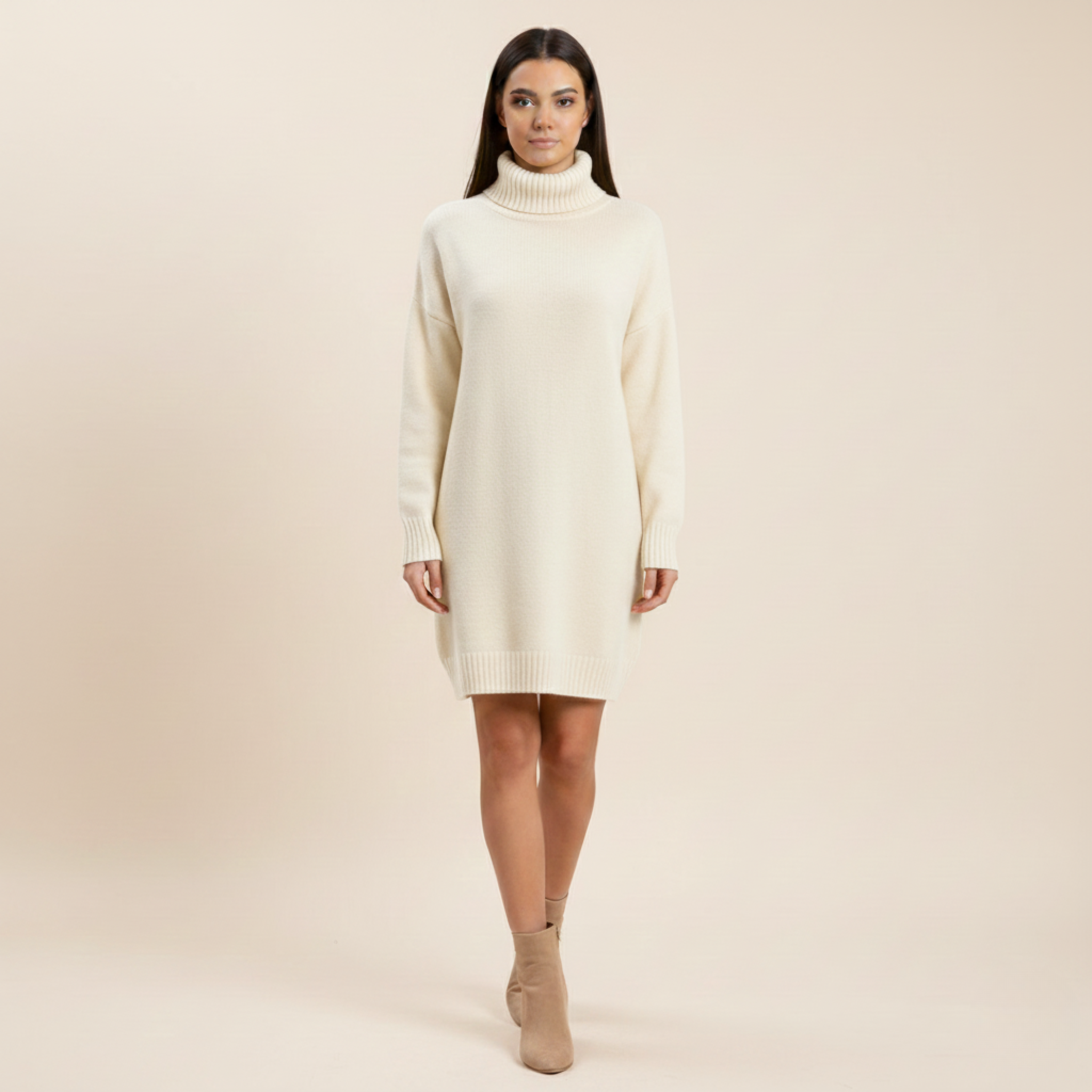 Tanja | Modernes Rollkragenpulloverkleid