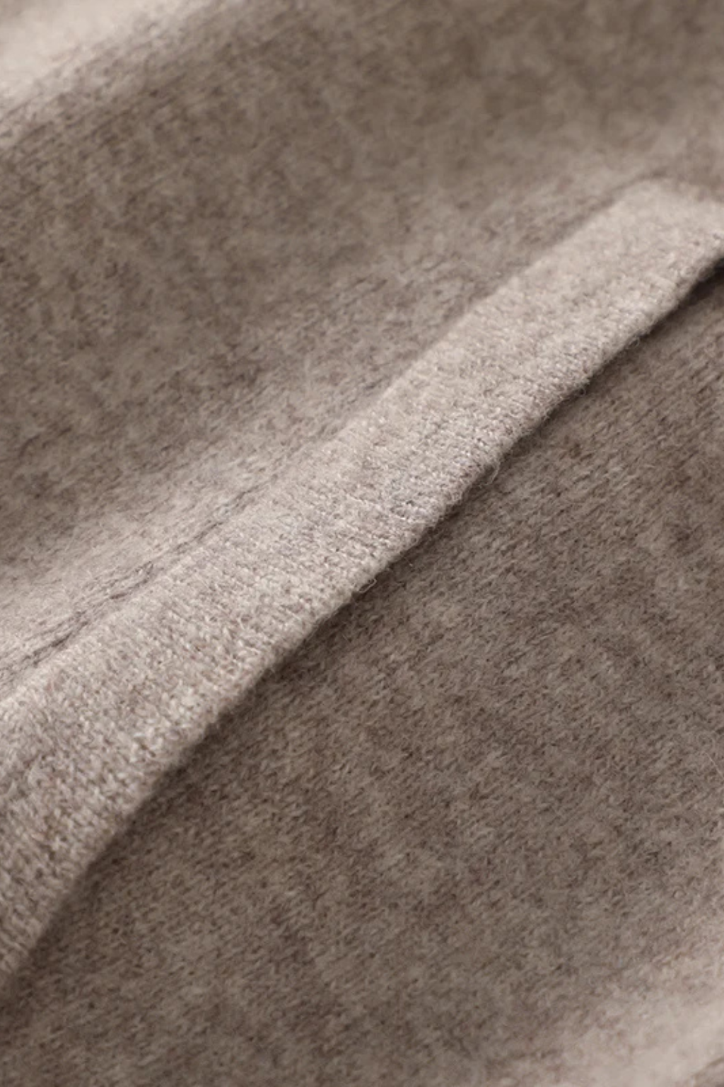 Elias | Eleganter und warmer Reißverschluss Pullover